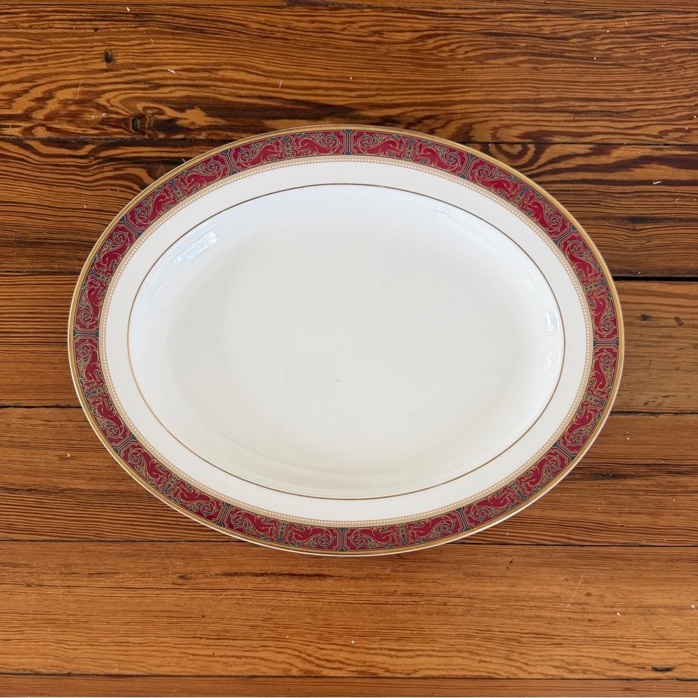 Royal Doulton Martinique 13” Oval Serving Platter Fine Bone China PL13